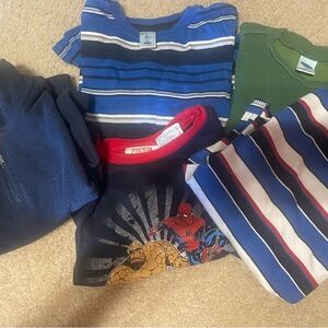 Bundle Kids size 4T long sleeves shirts and quarter zip